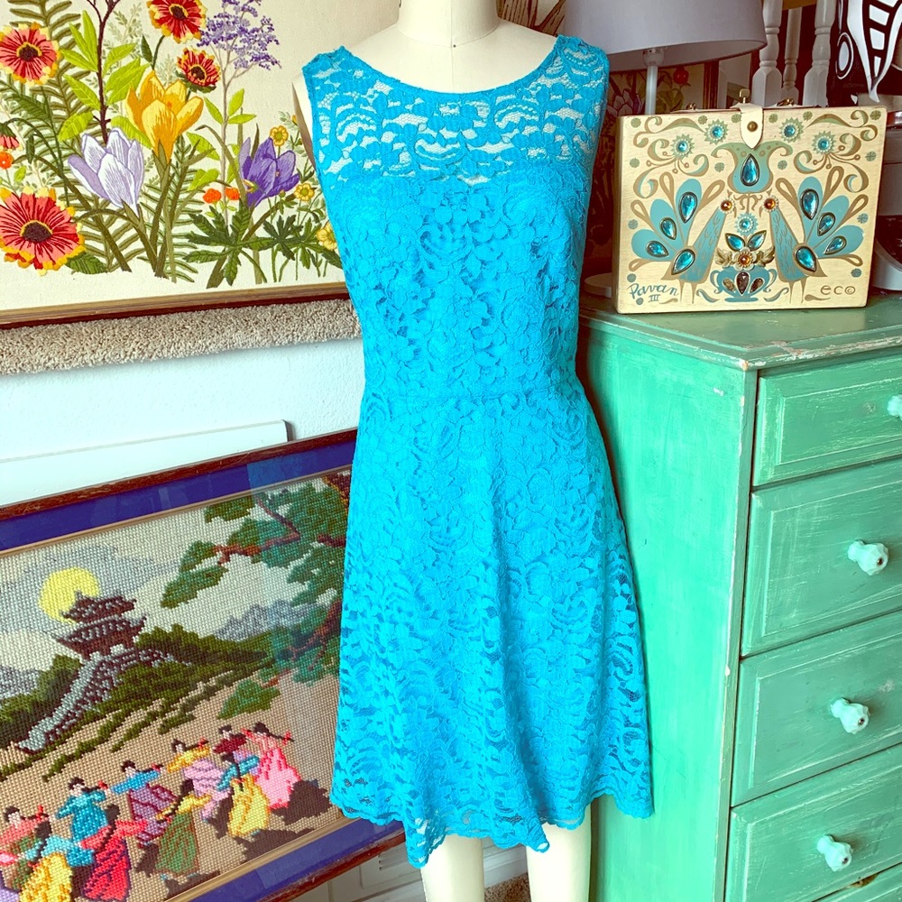 David’s Bridal Light Blue Lace Vintage Style Dress